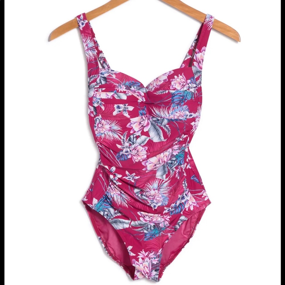 Sea Level Twist Front Floral Front Ruching One Piece Swimsuit size 6 NWT rose
